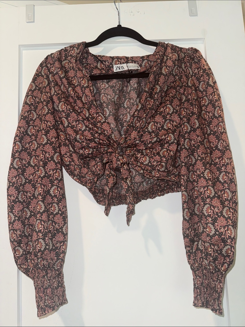 Zara floral-Print Tie-Front Long Sleeve Crop Top